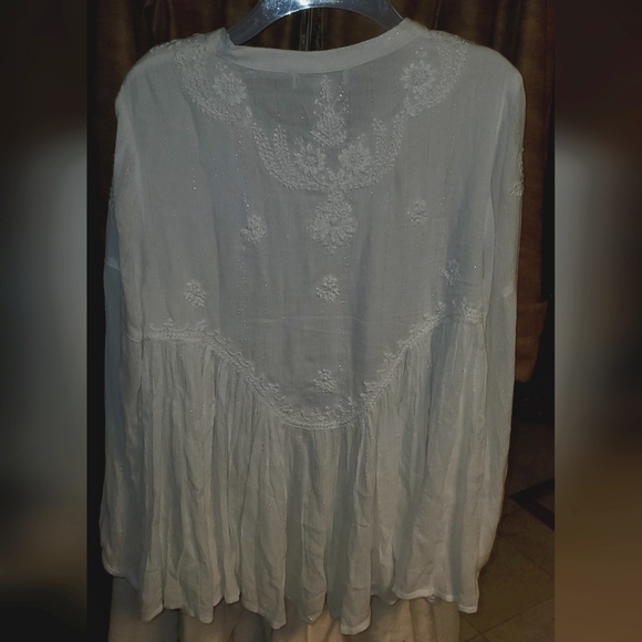 Gorgeous Boho Top - Picture 4 of 7